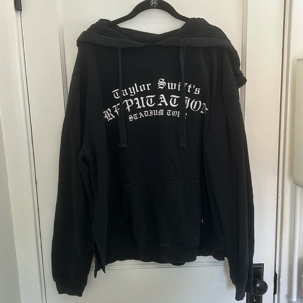 Taylor Swift Reputation Stadium Tour Black Hoodie Snake